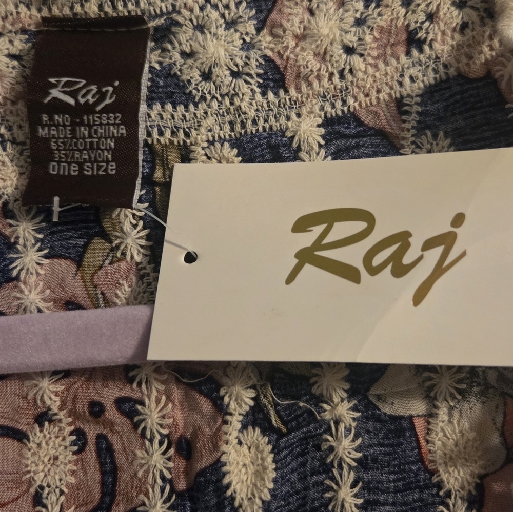 Raj Cream, Pink & Navy Crochet Kimono Cardigan with Floral Geometric Patterns - Picture 2 of 7